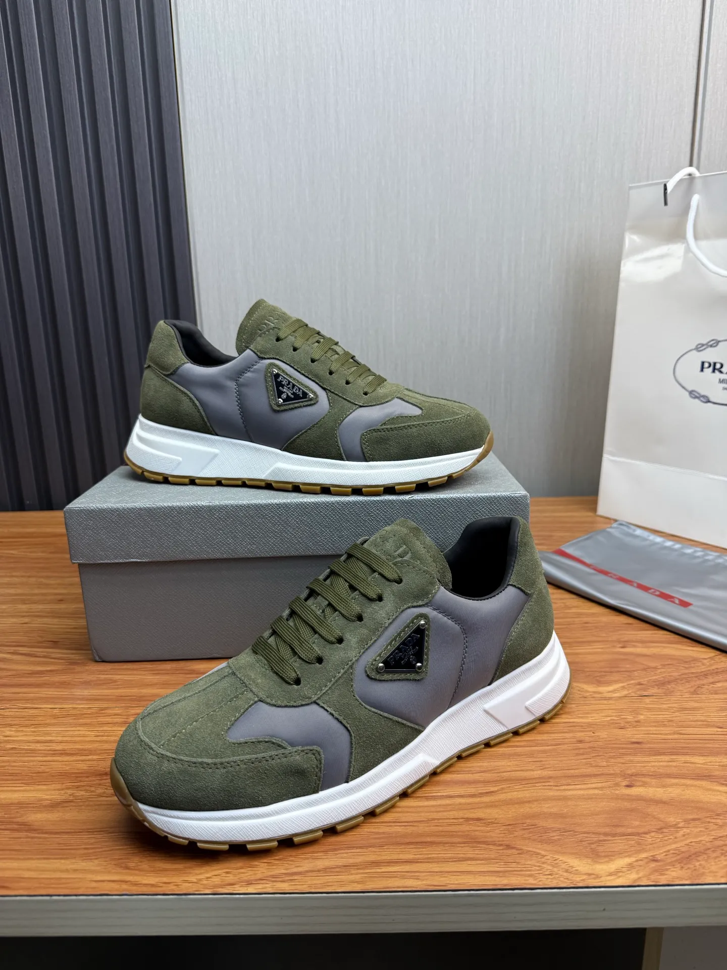 Men's shoes 560💰 [PRADA] Popular items in men's shoe counters, synchronized with the official website, 1 high-quality shipment ✔️Original cowhide + cowhide lining, 1🆚1 replica, original sole, 38-45 (45 customized, non-refundable)